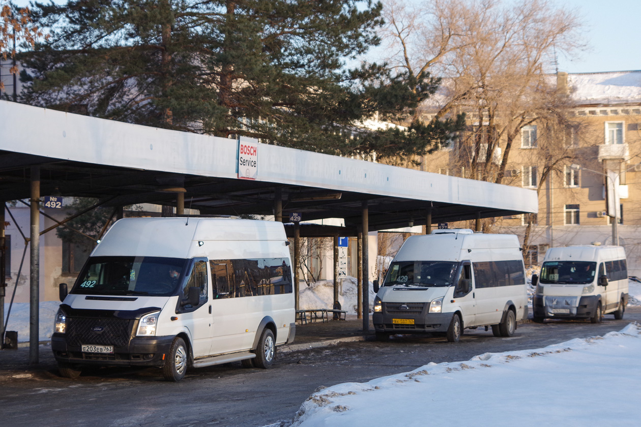 Самарская область, Sollers Bus B-BF (Ford Transit) № Е 203 ЕВ 763; Самарская область, Нижегородец-222709  (Ford Transit) № ВХ 587 63; Самарская область &mdash; Автовокзалы, автостанции и конечные остановки