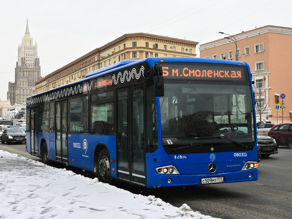 Moskau, Mercedes-Benz Conecto II Nr. 080311