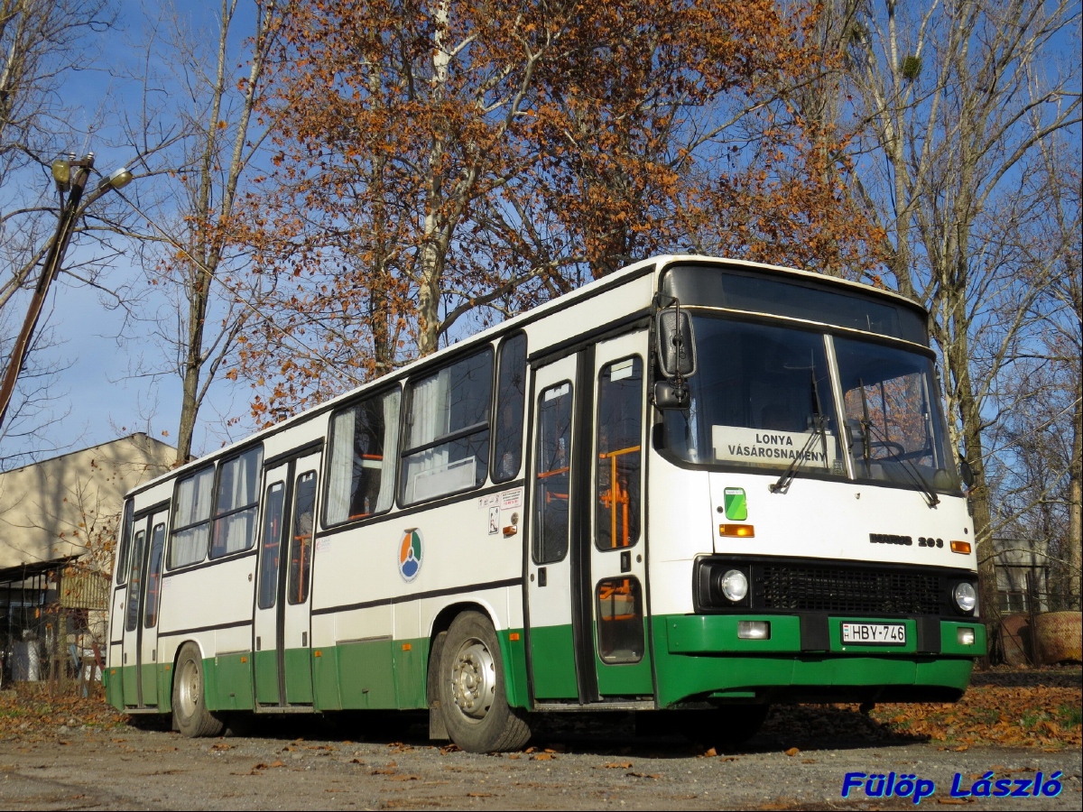 Венгрия, Ikarus 263.10 № HBY-746