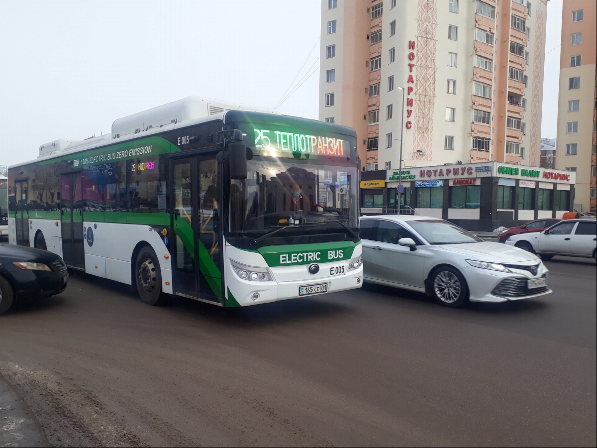 Астана, Yutong E12LF (ZK6128BEVG) (СарыаркаАвтоПром) № E005