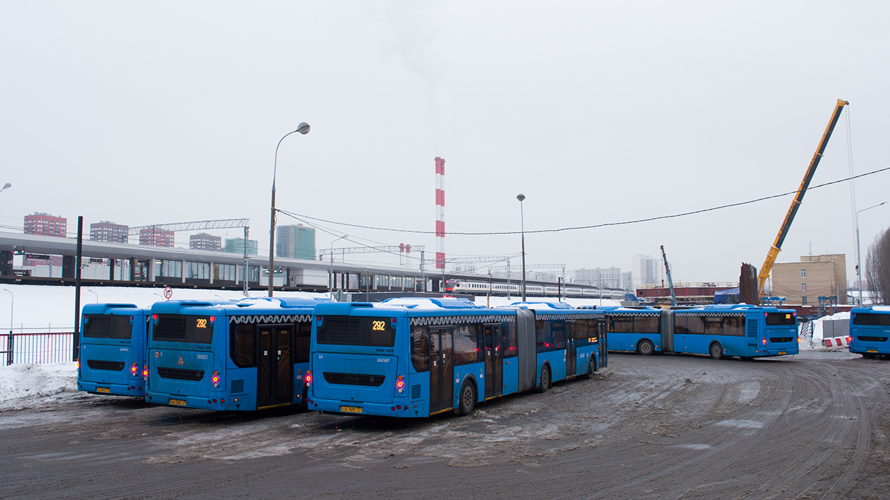 Москва, ЛиАЗ-6213.65 № 161167; Москва — Автобусные вокзалы, станции и конечные остановки