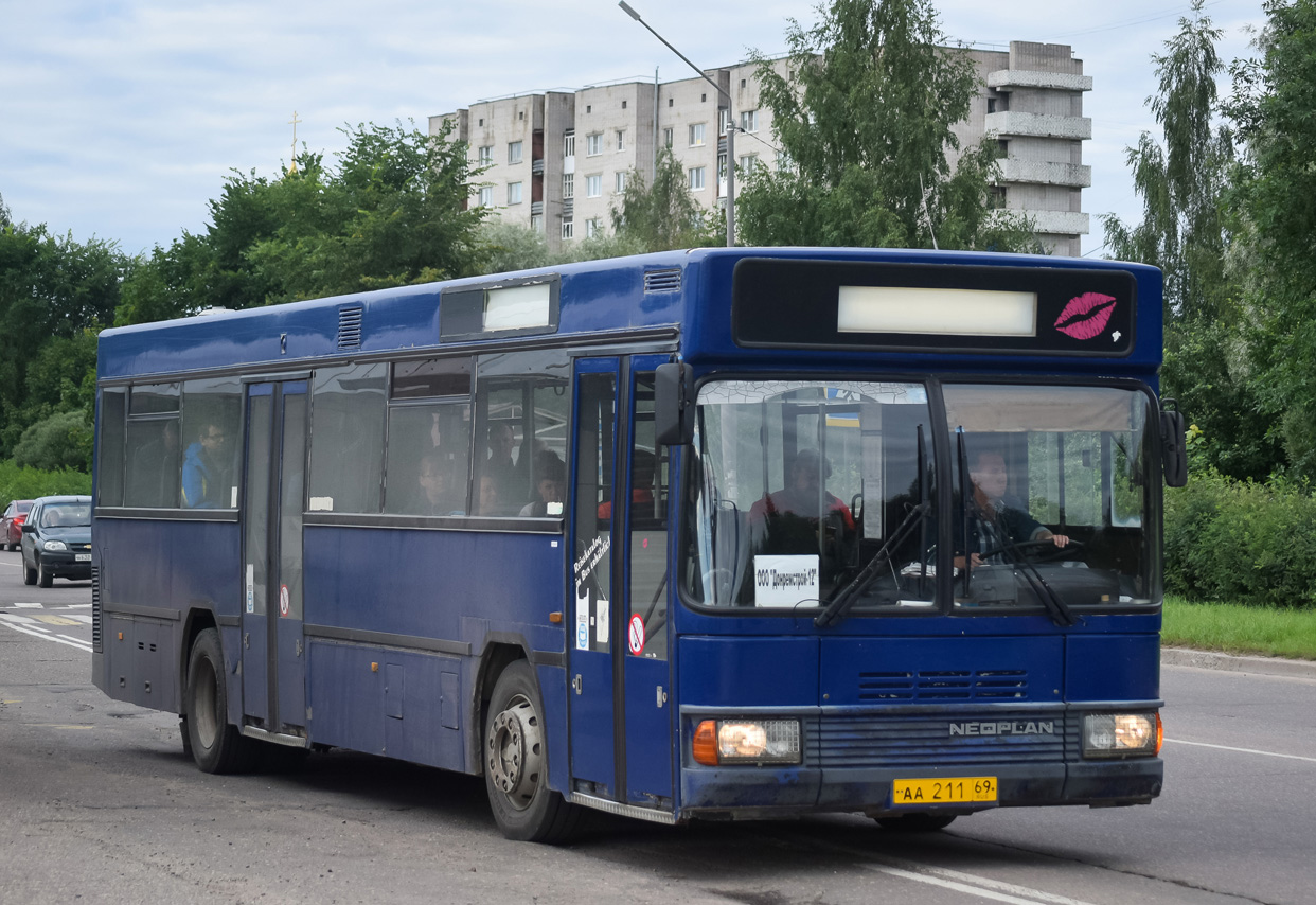 Тверская область, Neoplan N416SL II № АА 211 69