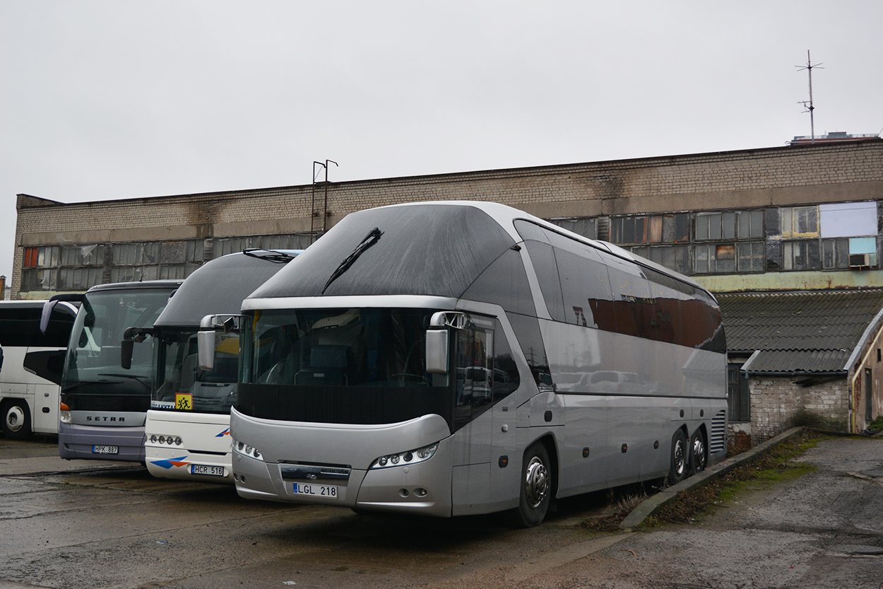 Litvánia, Neoplan P11 N5217/3SHD Starliner C sz.: LGL 218