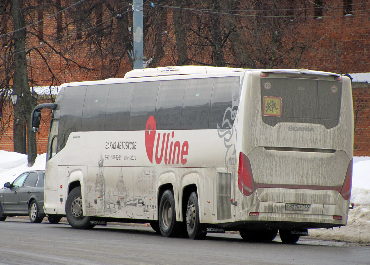 Petrohrad, Scania Touring HD 13.7 č. Е 327 НР 198