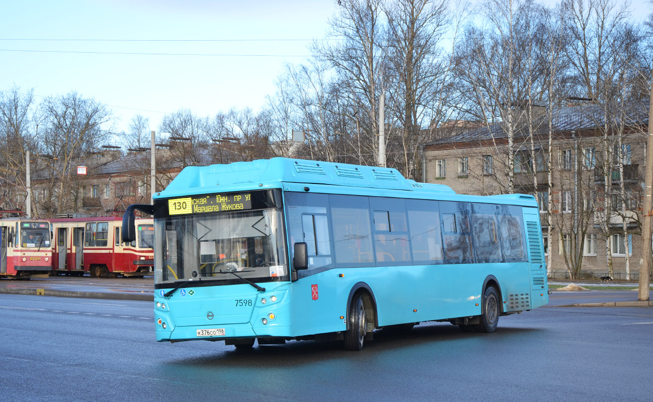 Saint Petersburg, LiAZ-5292.67 (CNG) # 7598