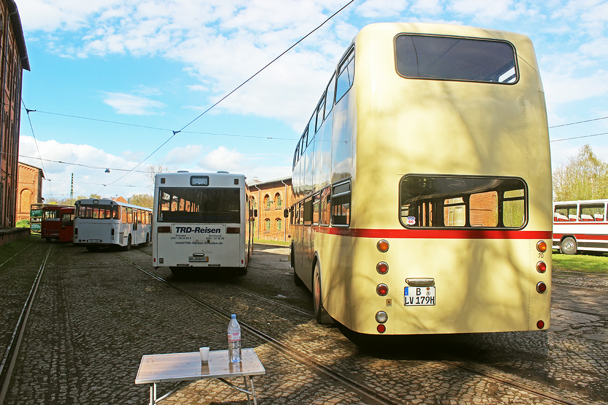 Berlín, Büssing DE72 (LVG) č. B-LV 179H; Dolní Sasko — Bustreffen Wehmingen Hannoversches Straßenbahnmuseum 17.04.2016