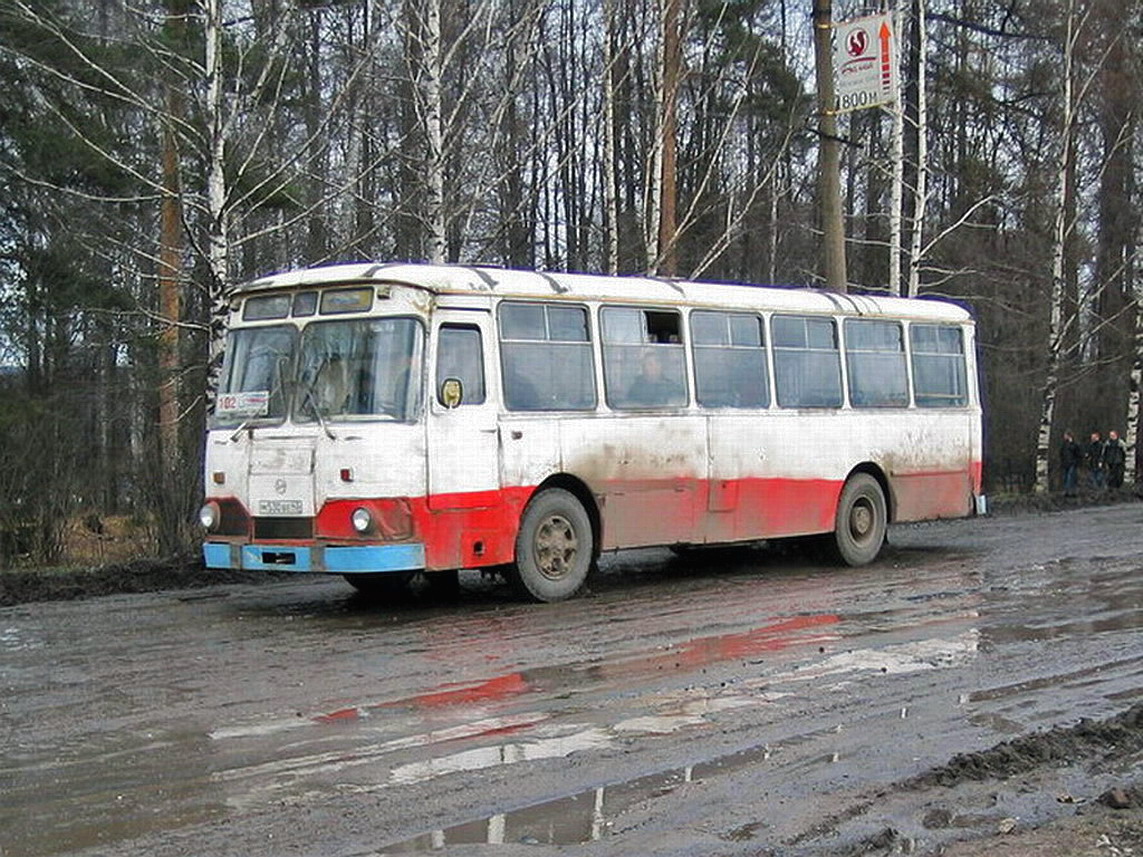 Кировская область, ЛиАЗ-677М № М 530 ВЕ 43