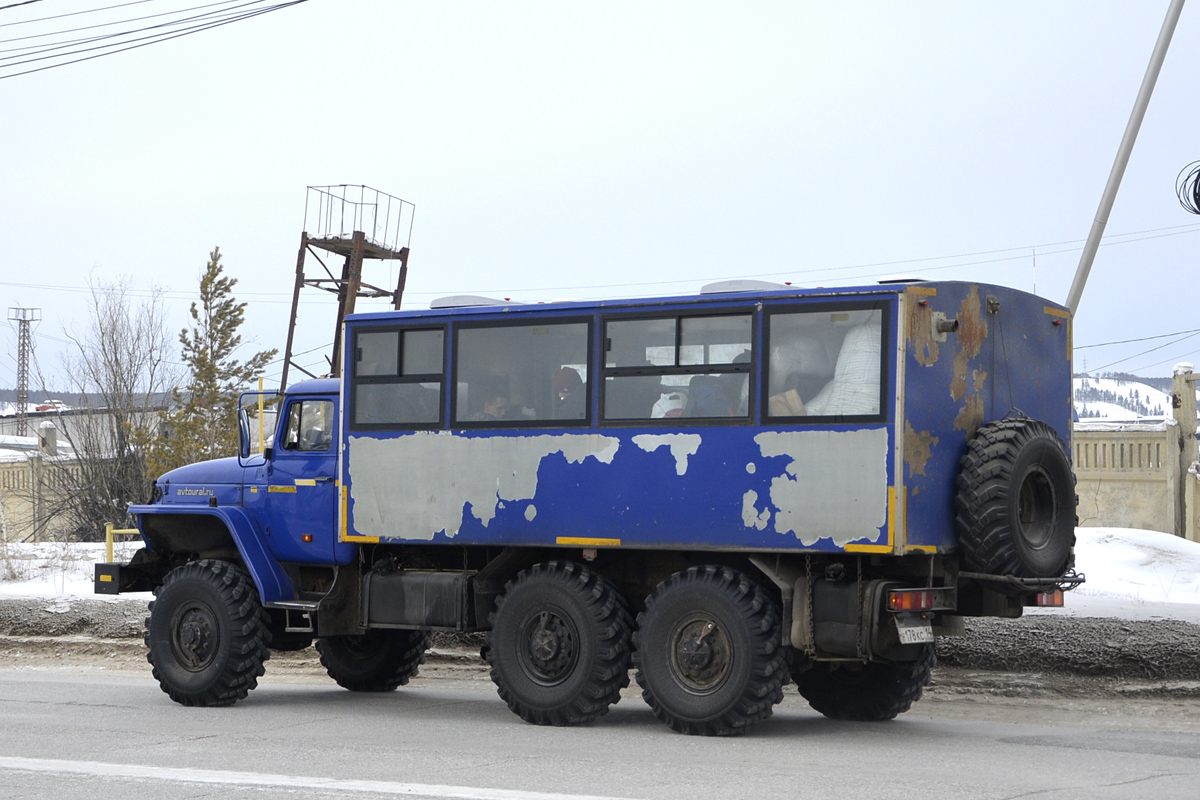 Саха (Якутия), Урал-3255* № Н 178 КС 14