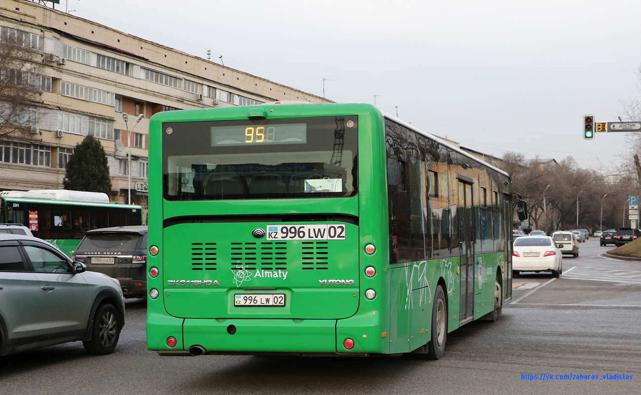 Алматы, Yutong ZK6118HGA (СарыаркаАвтоПром) № 996 LW 02