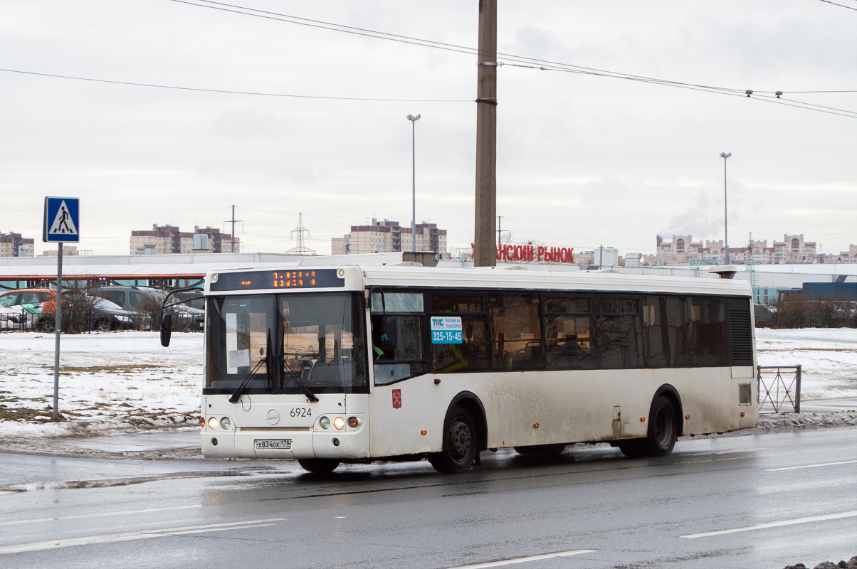 Санкт-Пецярбург, ЛиАЗ-5292.20 № 6924