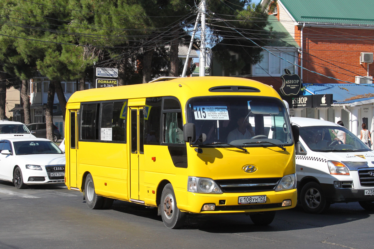 Краснодарский край, Hyundai County Kuzbass № Е 108 УН 123