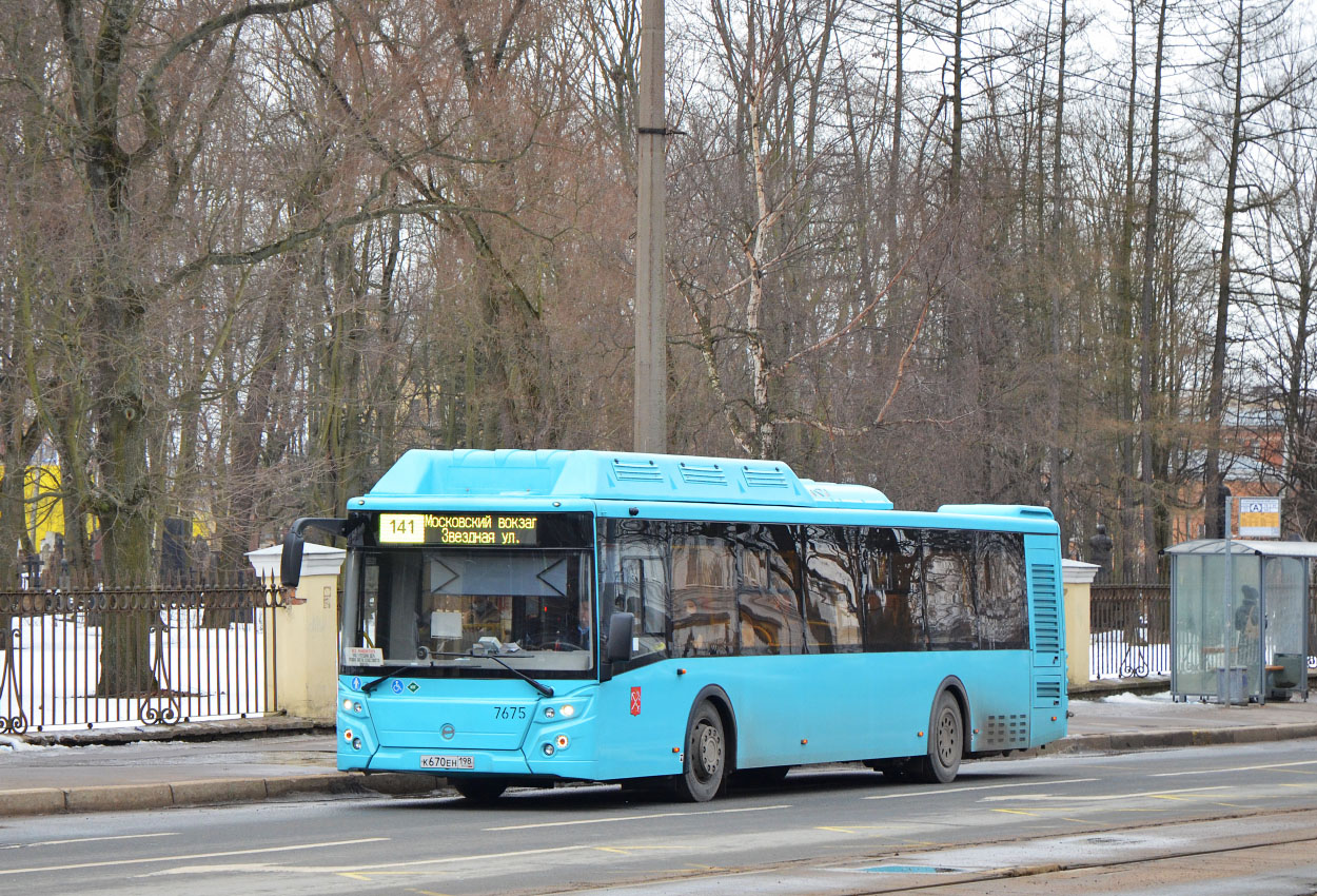 Szentpétervár, LiAZ-5292.67 (CNG) sz.: 7675