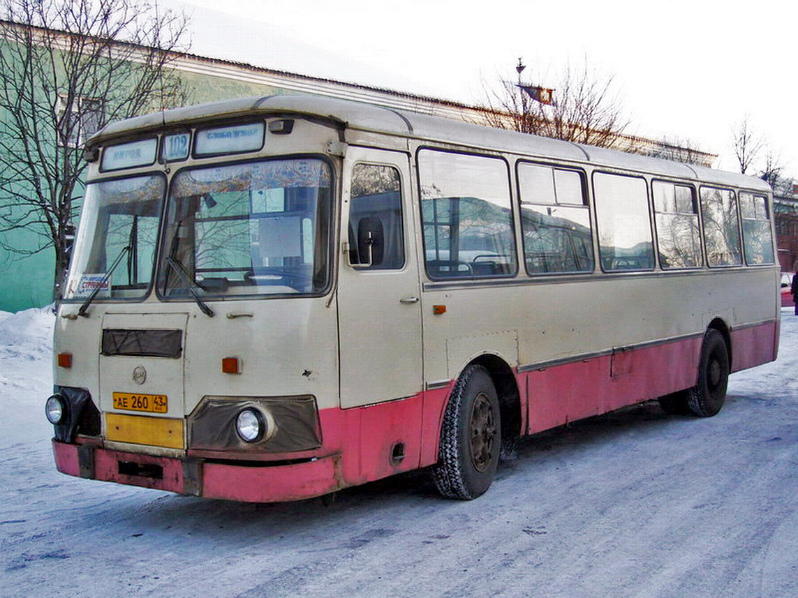 Кіраўская вобласць, ЛиАЗ-677М (ТоАЗ) № АЕ 260 43