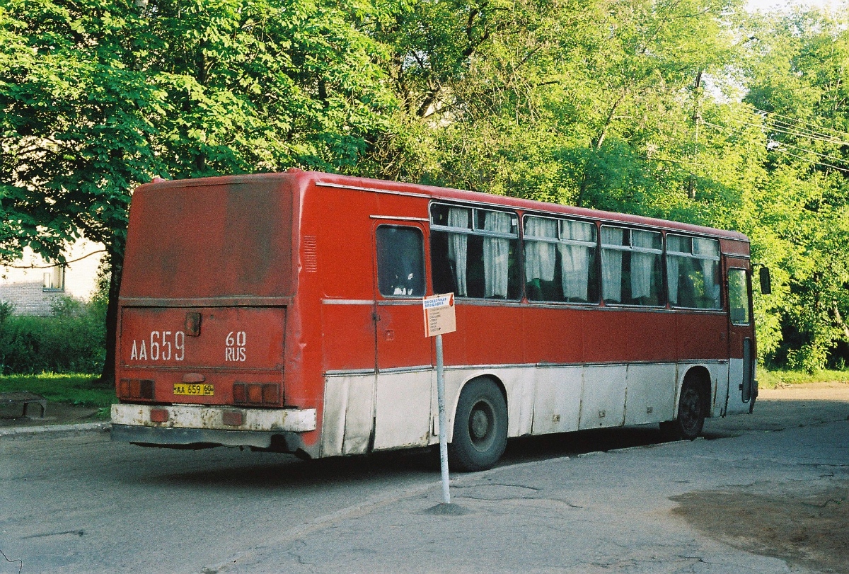 Pskovská oblast, Ikarus 256 č. 112