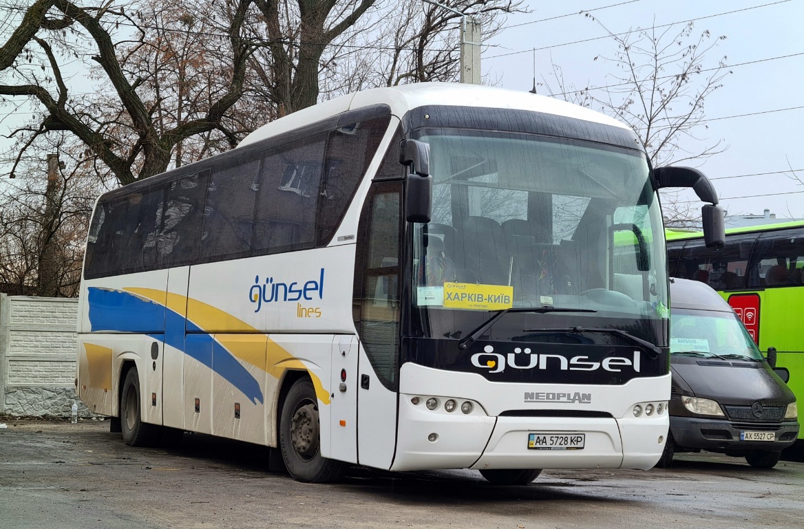 Киев, Neoplan P21 N2216SHD Tourliner SHD № AA 5728 KP