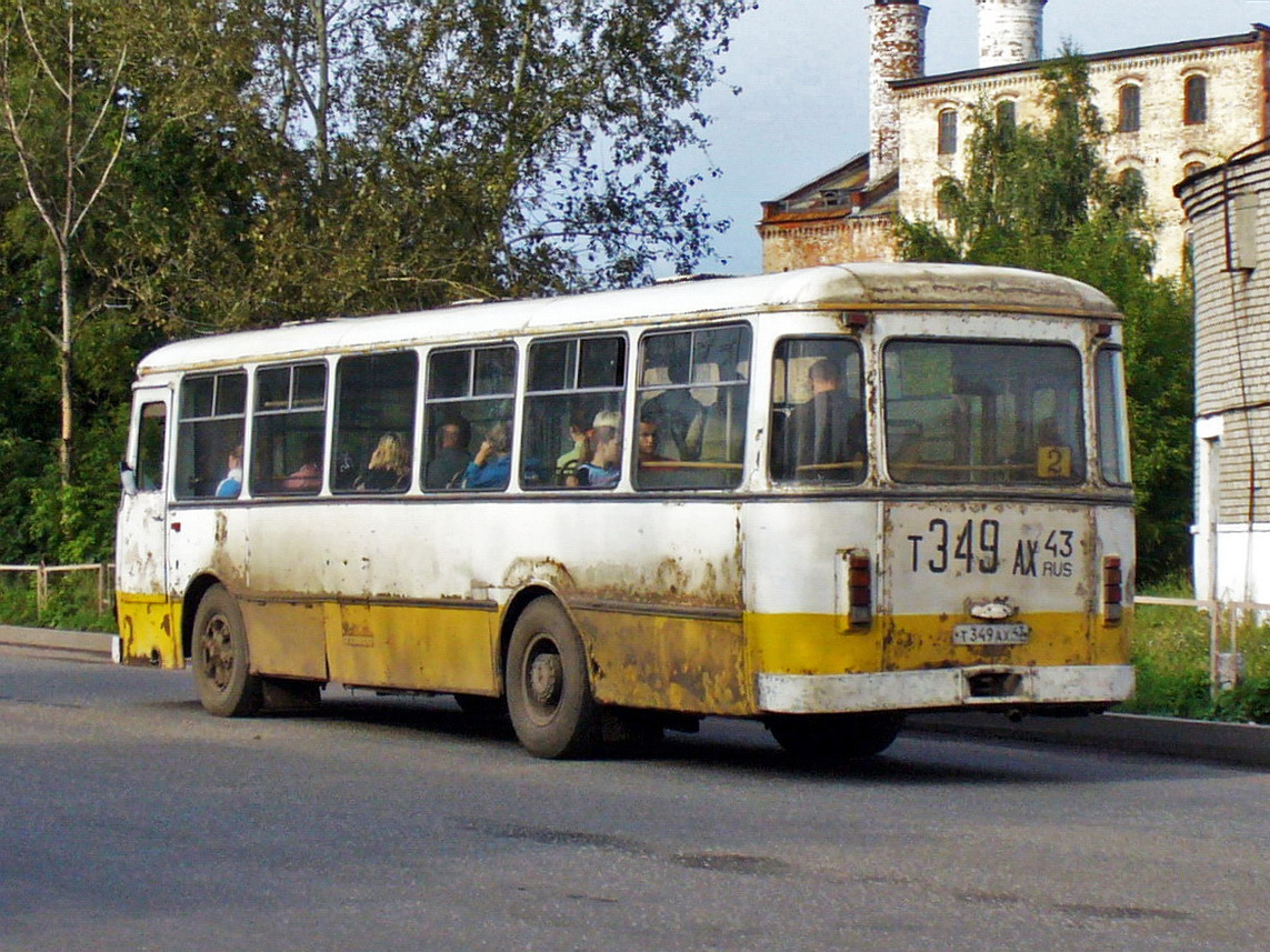 Kirov region, LiAZ-677M Nr. Т 349 АХ 43