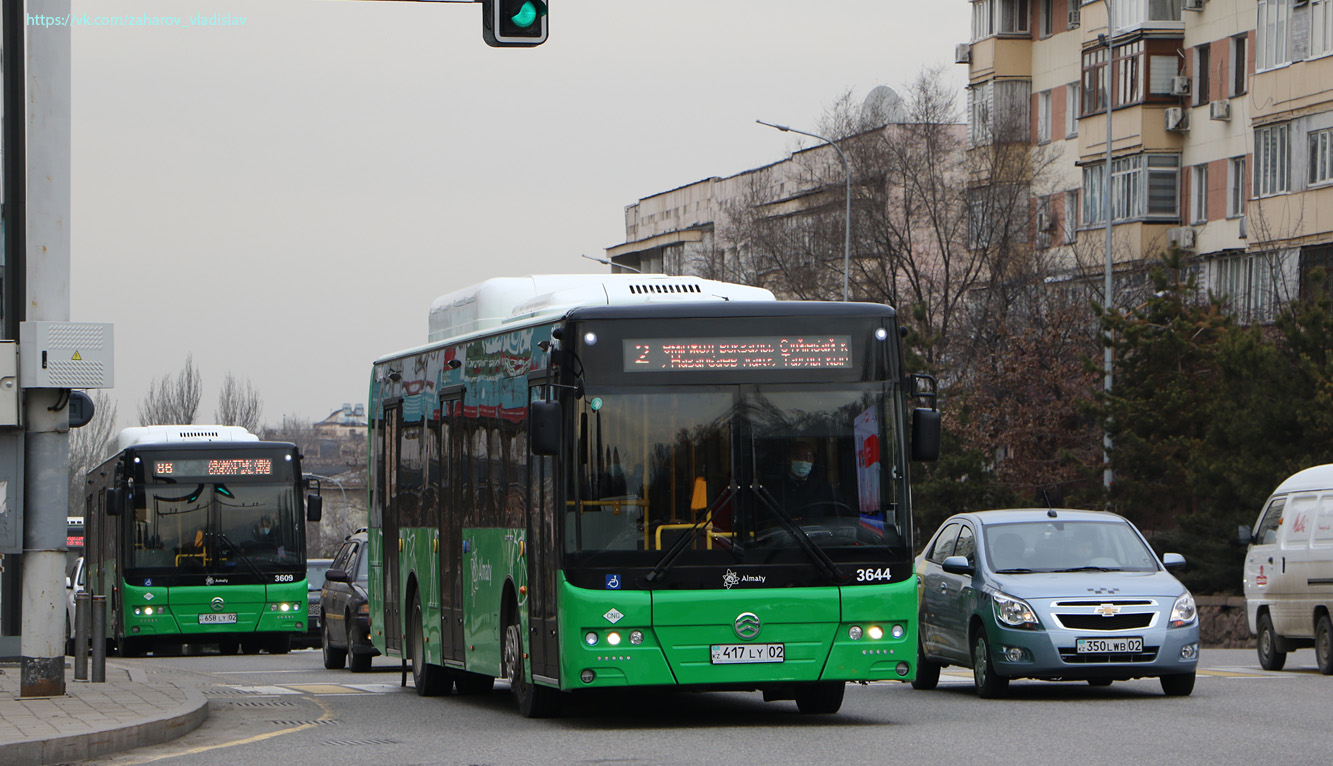 Almaty, Golden Dragon XML6125CN (Hyundai Trans Auto) Nr. 3644