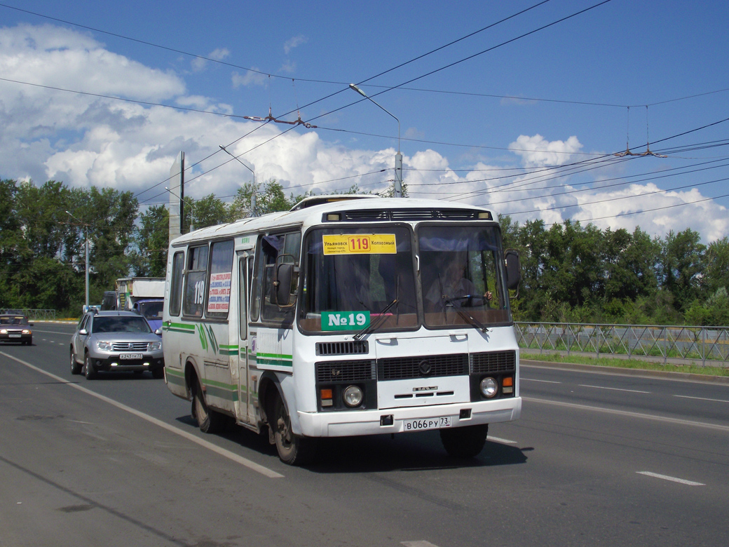 Ульяновская область, ПАЗ-3205-110 № В 066 РУ 73