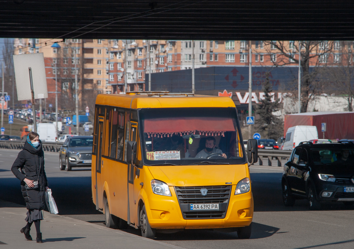 Киев, Рута 22 № AA 6392 PA