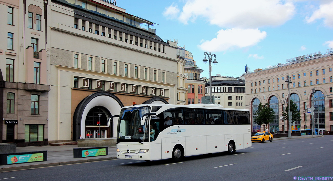 Москва, Mercedes-Benz Tourismo II 15RHD № В 497 ВВ 77