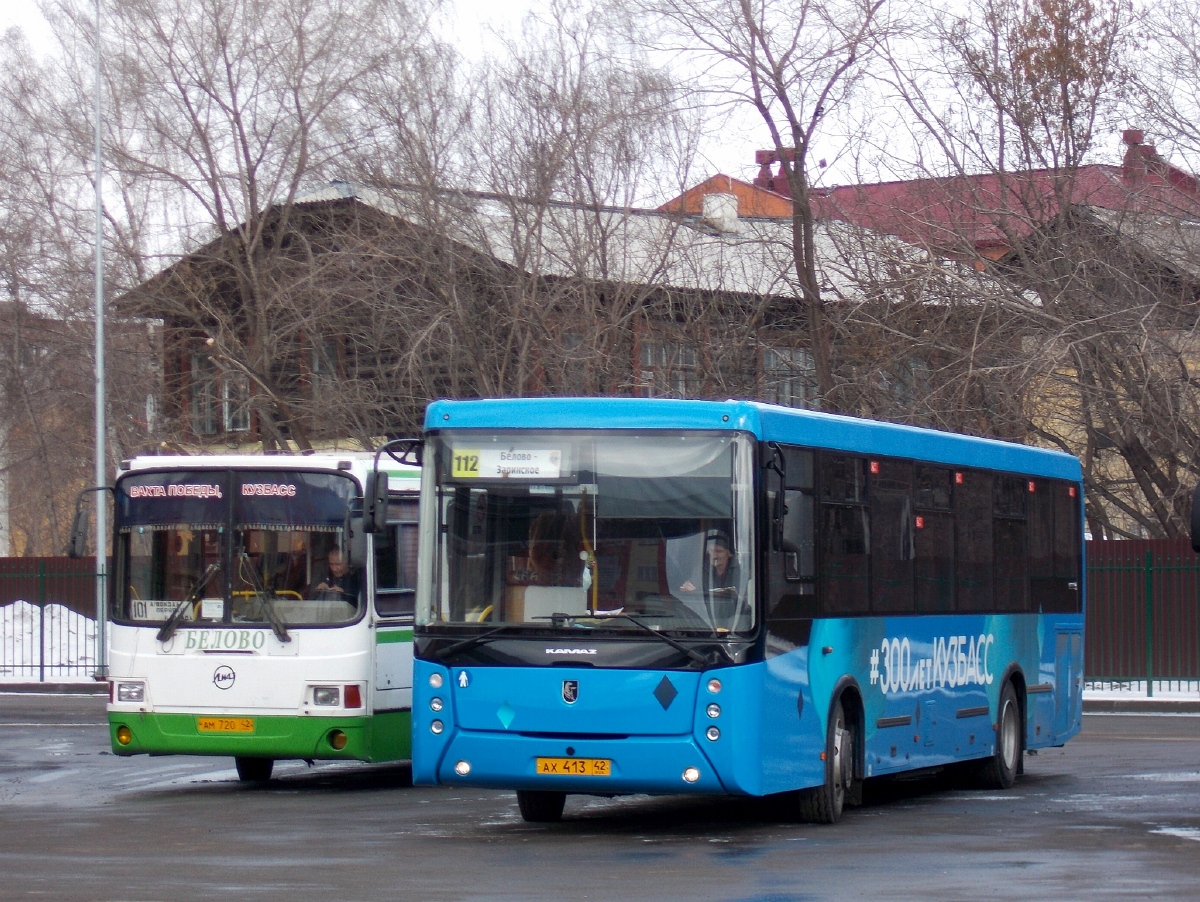 Kemerovo region - Kuzbass, LiAZ-5256.36-01 Nr. 13; Kemerovo region - Kuzbass, NefAZ-5299-11-52 Nr. 111