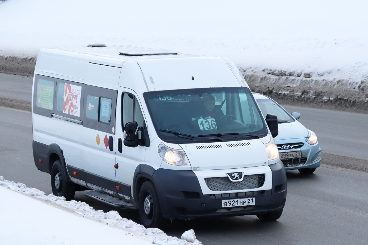 Чувашия, София (Peugeot Boxer) № В 921 НР 21