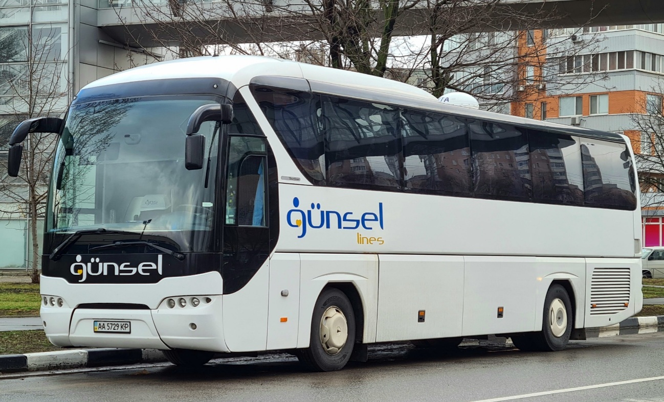 Киев, Neoplan P21 N2216SHD Tourliner SHD № AA 5729 KP