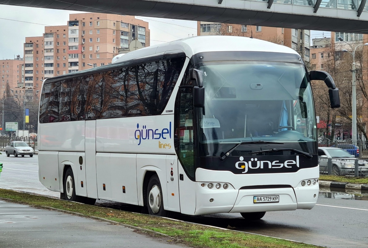 Киев, Neoplan P21 N2216SHD Tourliner SHD № AA 5729 KP