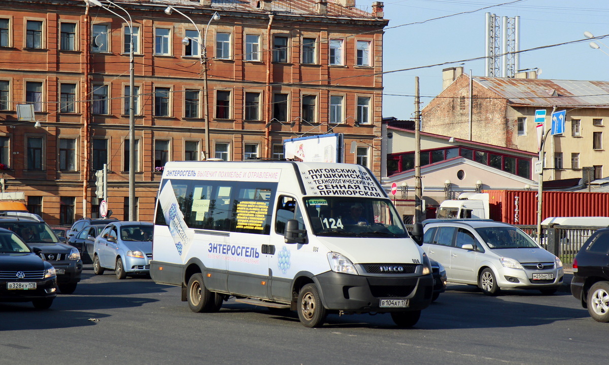 Sanktpēterburga, Nizhegorodets-2227UT (IVECO Daily) № 004