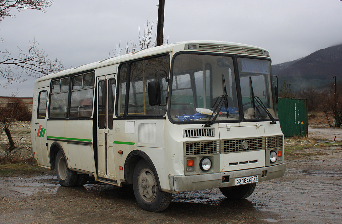 Краснодарский край, ПАЗ-32053-07 № В 318 АЕ 123