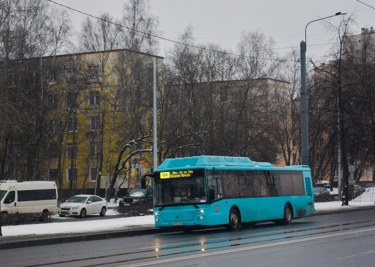 Санкт-Петербург, ЛиАЗ-5292.67 (CNG) № 7742