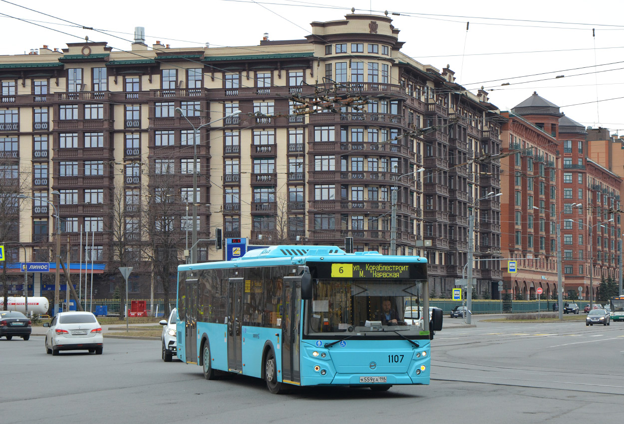 Sankt Petersburg, LiAZ-5292.65 Nr 1107