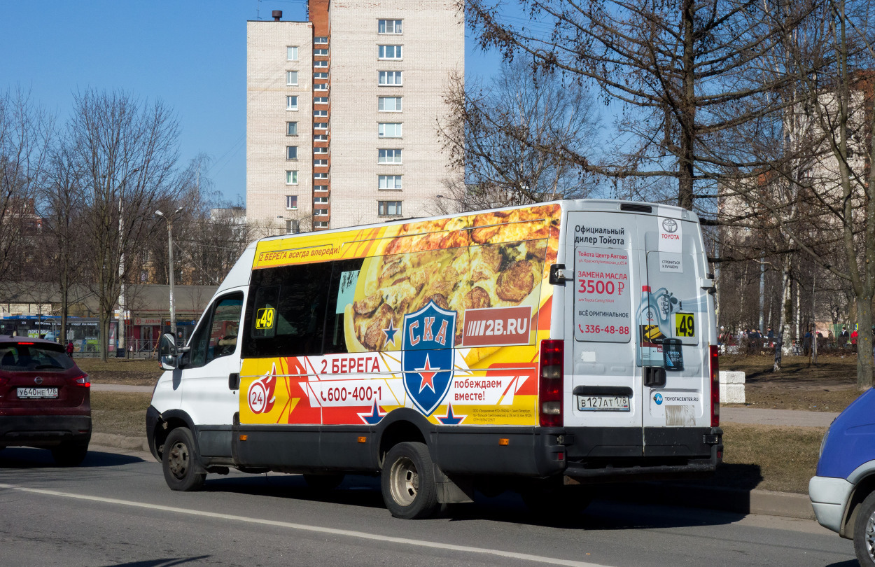 Sankt Peterburgas, Nizhegorodets-2227UT (IVECO Daily) Nr. 4001