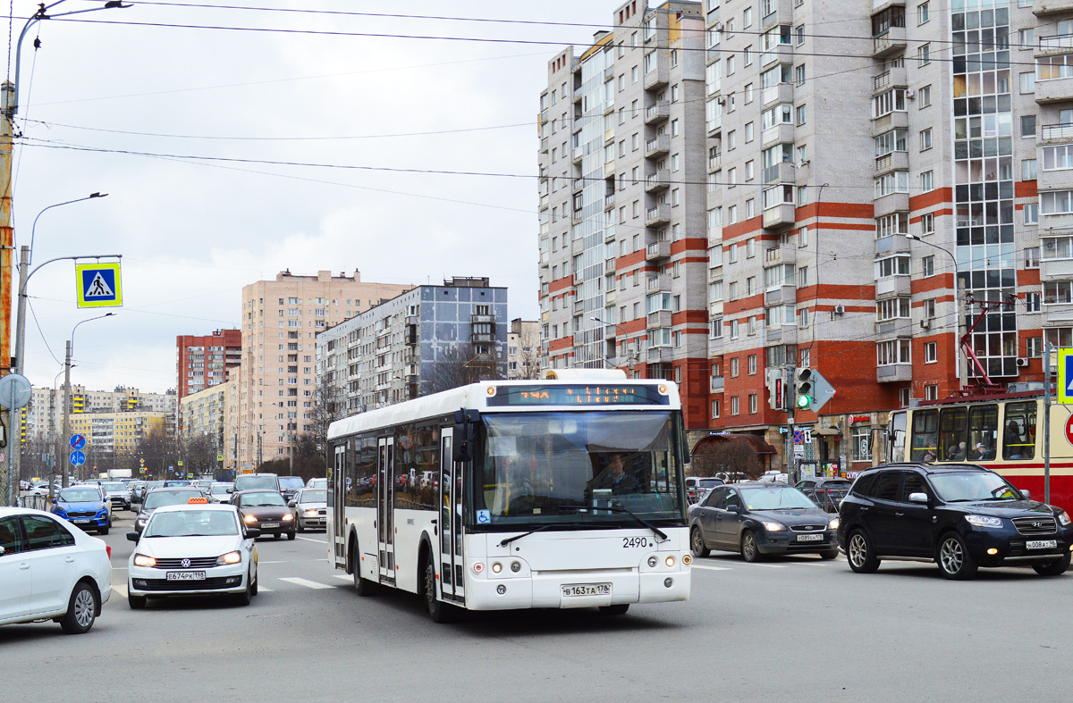 Санкт-Пецярбург, ЛиАЗ-5292.60 № 2490