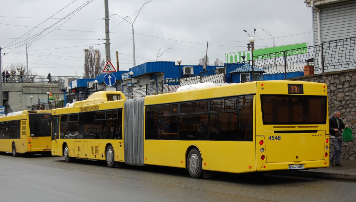 Kyjev, MAZ-215.069 č. 4548