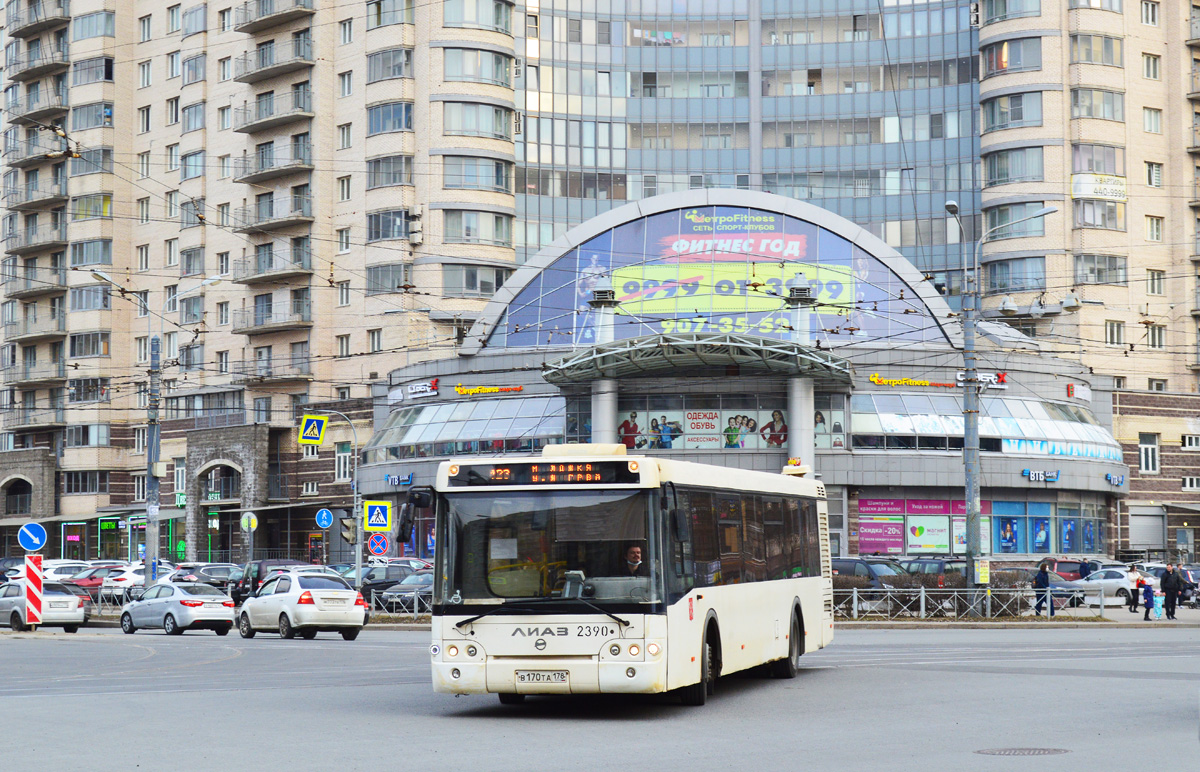 Санкт-Петербург, ЛиАЗ-5292.60 № 2390