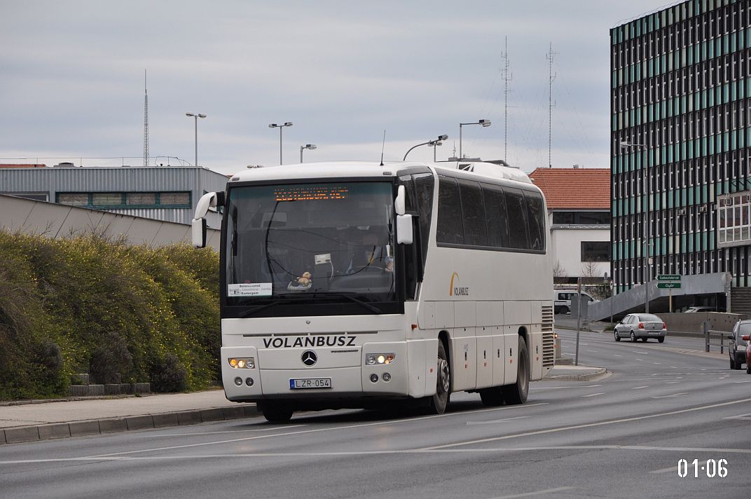 Венгрия, Mercedes-Benz O350-15RHD Tourismo № LZR-054