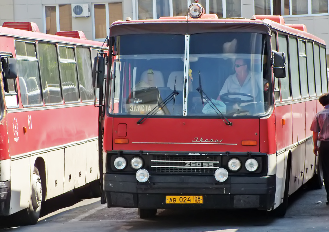 Калмыкия, Ikarus 250.59 № АВ 024 08