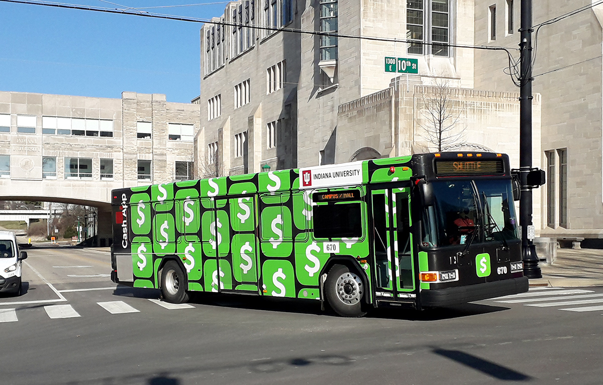 ЗША, Gillig Low Floor № 670