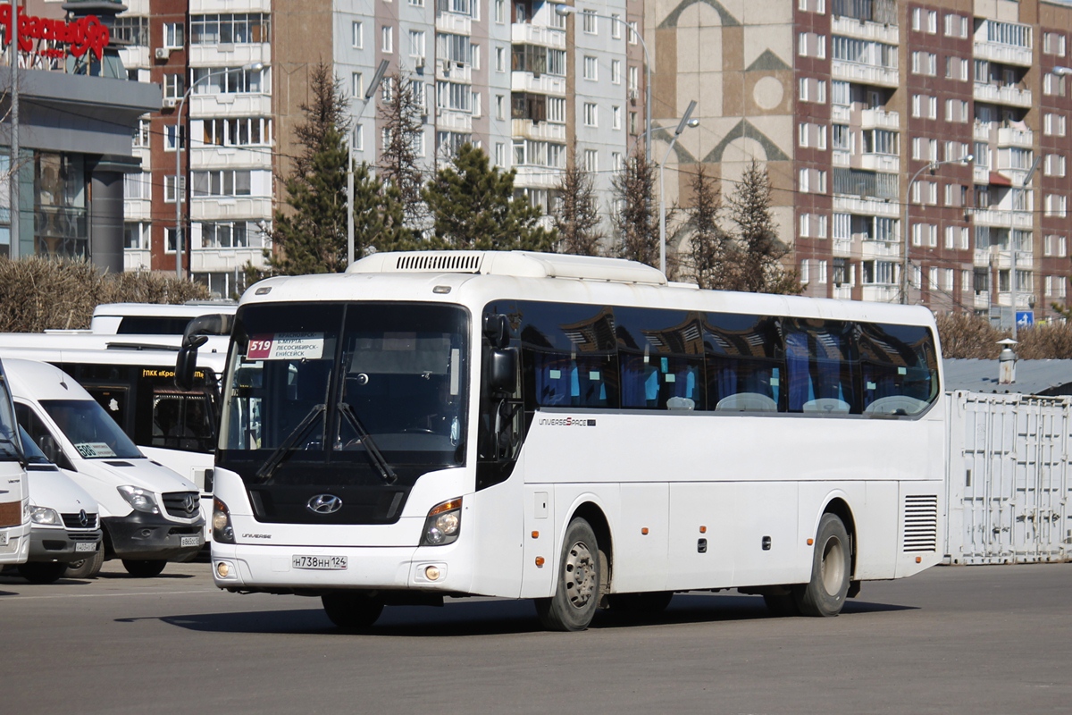 Красноярский край, Hyundai Universe Space Luxury № Н 738 НН 124