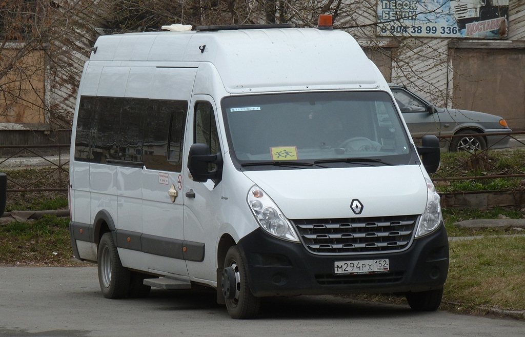 Свердловская область, Renault Master № М 294 РХ 152