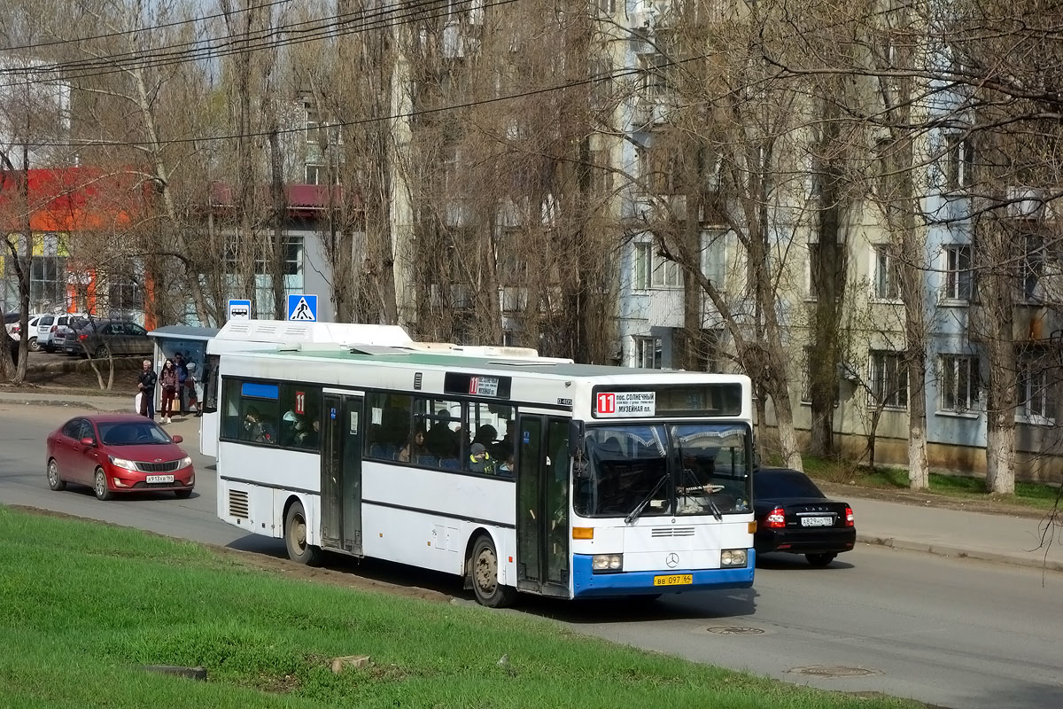 Саратовская область, Mercedes-Benz O405 № ВВ 097 64