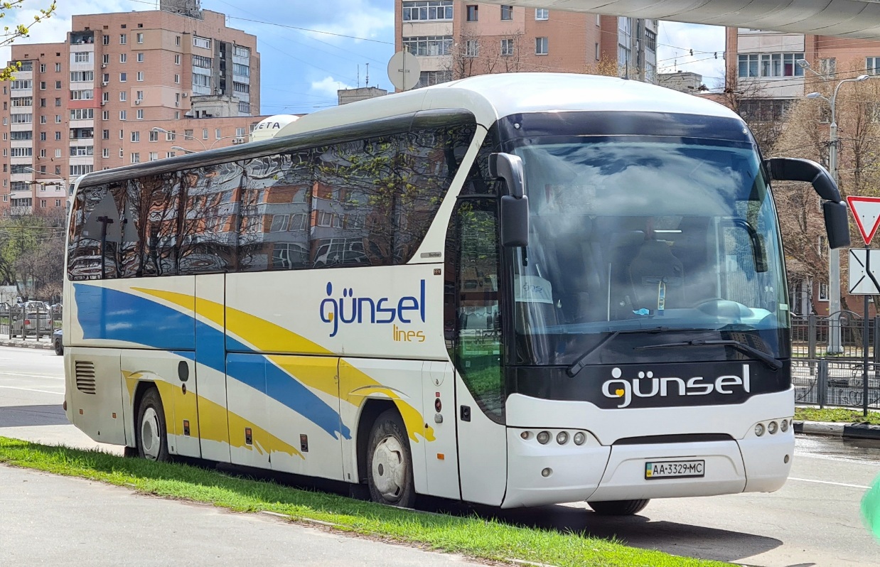 Киев, Neoplan P21 N2216SHD Tourliner SHD № AA 3329 MC