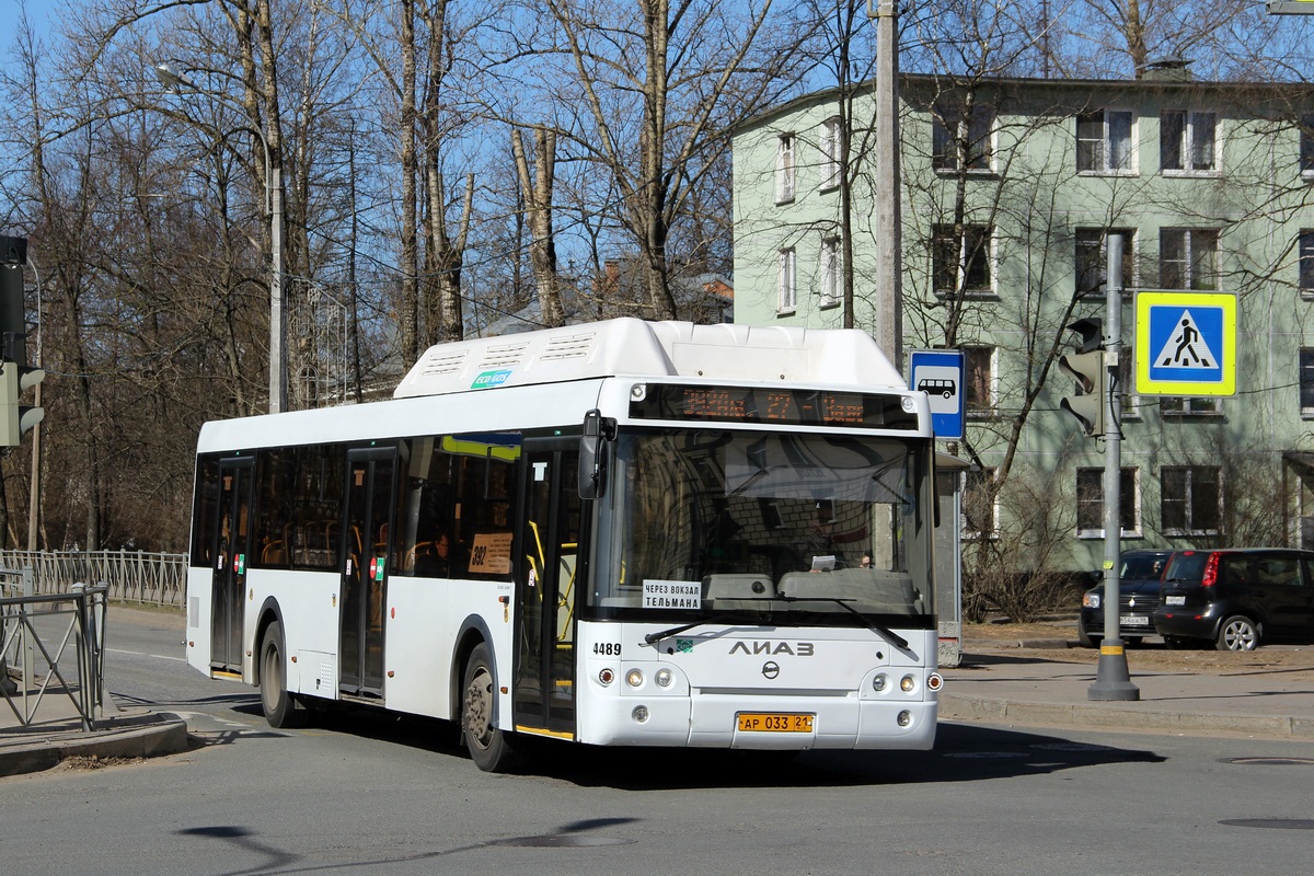 Szentpétervár, LiAZ-5292.67 (CNG) sz.: 4489