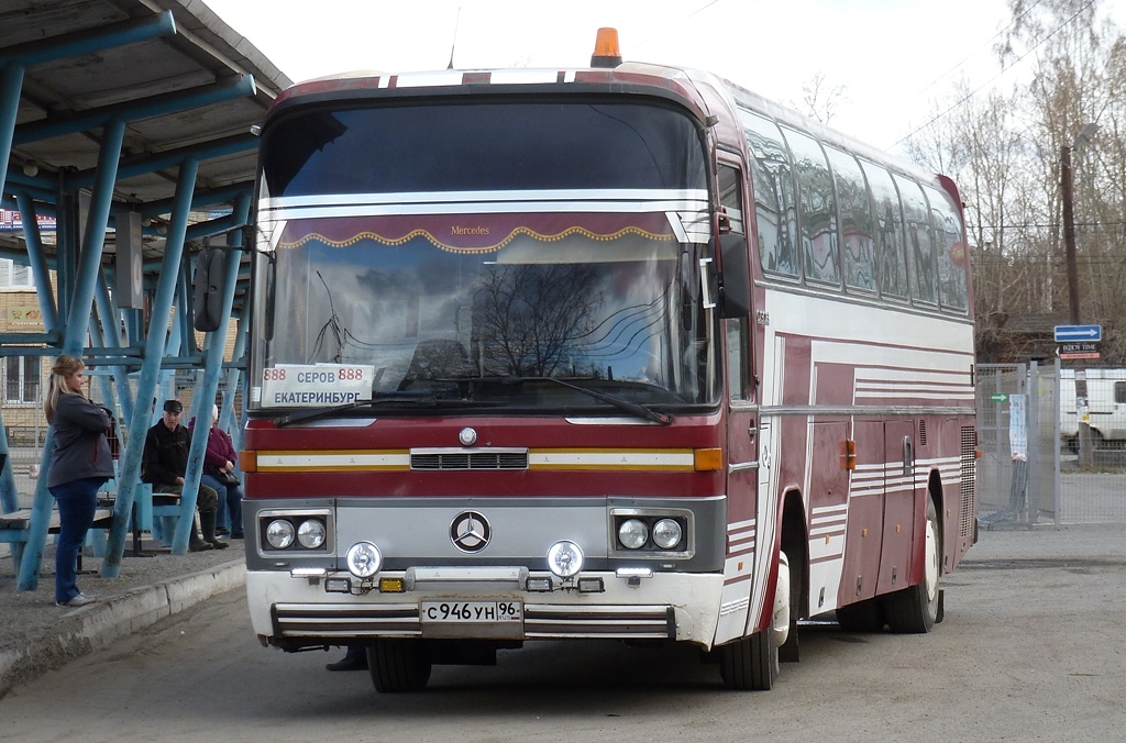 Szverdlovszki terület, Mercedes-Benz O303-15RHD sz.: С 946 УН 96