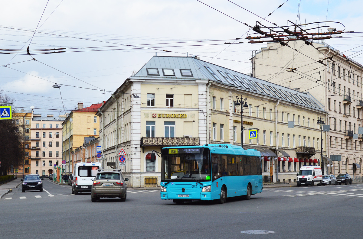 Санкт-Петербург, ЛиАЗ-4292.60 (1-2-1) № 6812