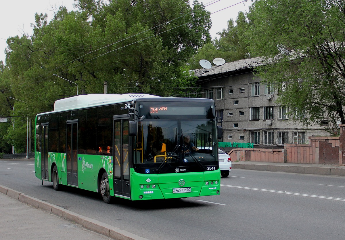 Almaty, Golden Dragon XML6125CN (Hyundai Trans Auto) sz.: 3541