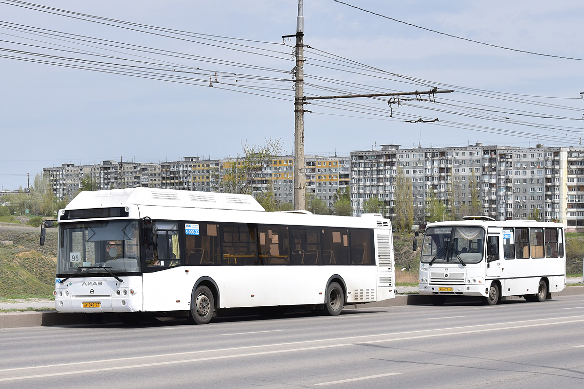 Волгоградская область, ЛиАЗ-5292.67 (CNG) № 4513; Волгоградская область, ПАЗ-320302-11 № 9762