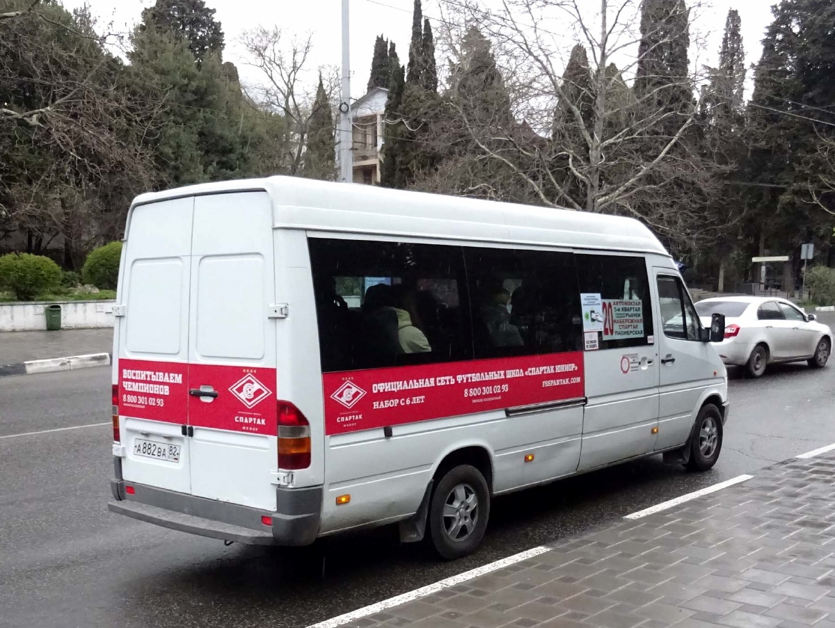 Республика Крым, Mercedes-Benz Sprinter W903 312D № А 882 ВА 82