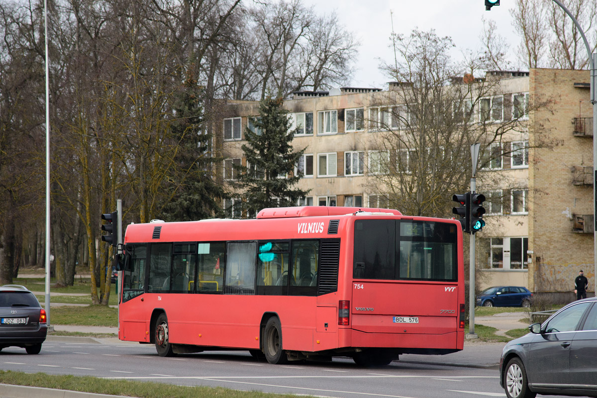 Литва, Volvo 7700 № 754